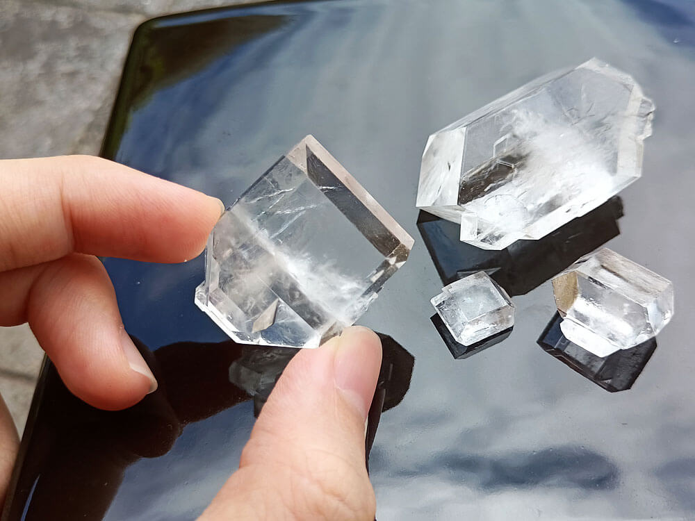 grow transparent sugar crystals
