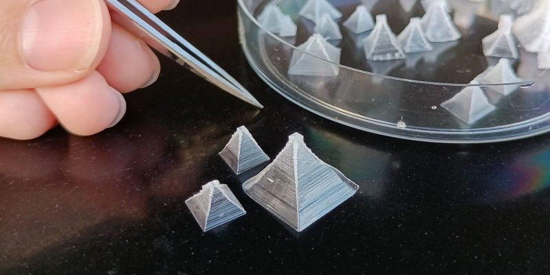 pyramid salt crystals