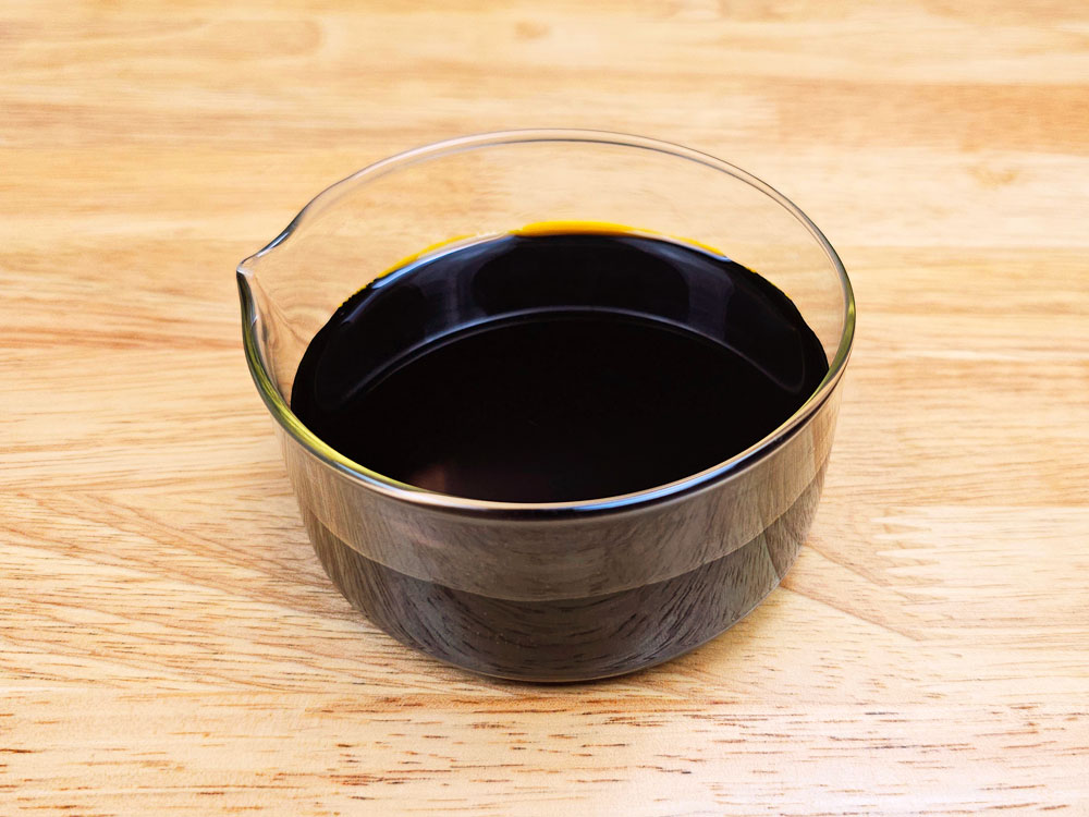 A dish of potassium ferricyanide solution.